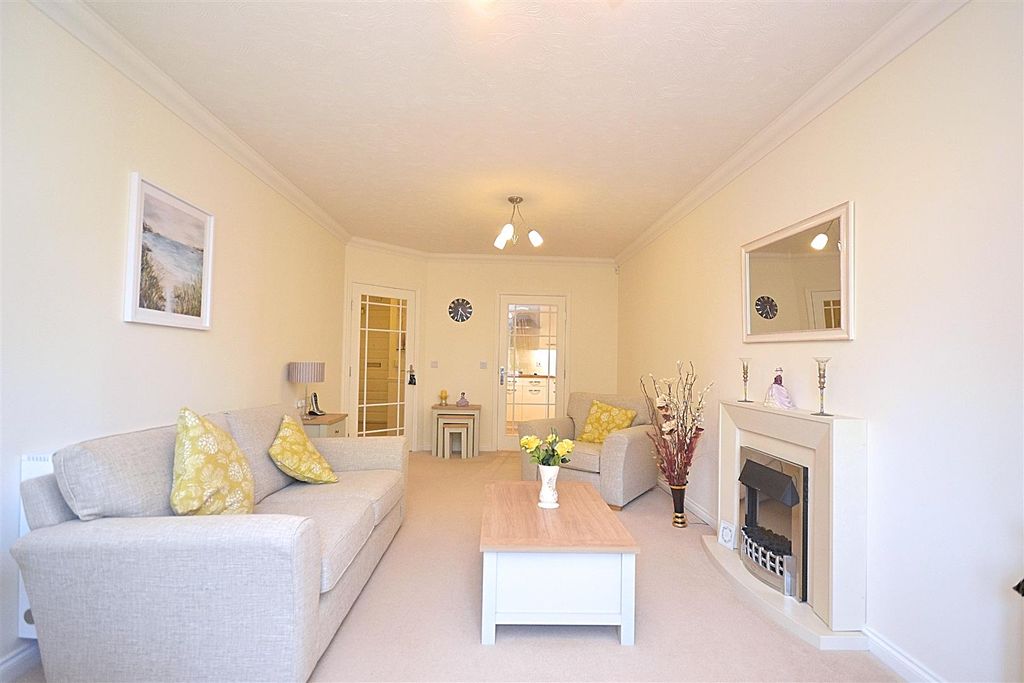 Property photo 3 of 7 15 (30).Png
