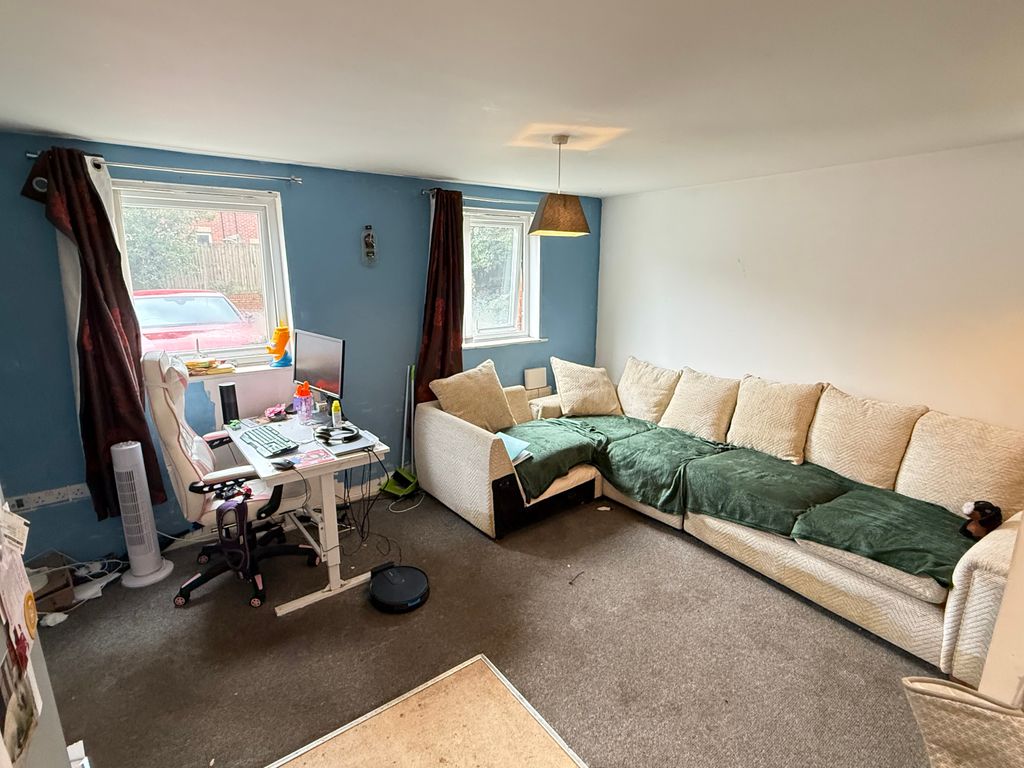 Property photo 2 of 9 Img_7489