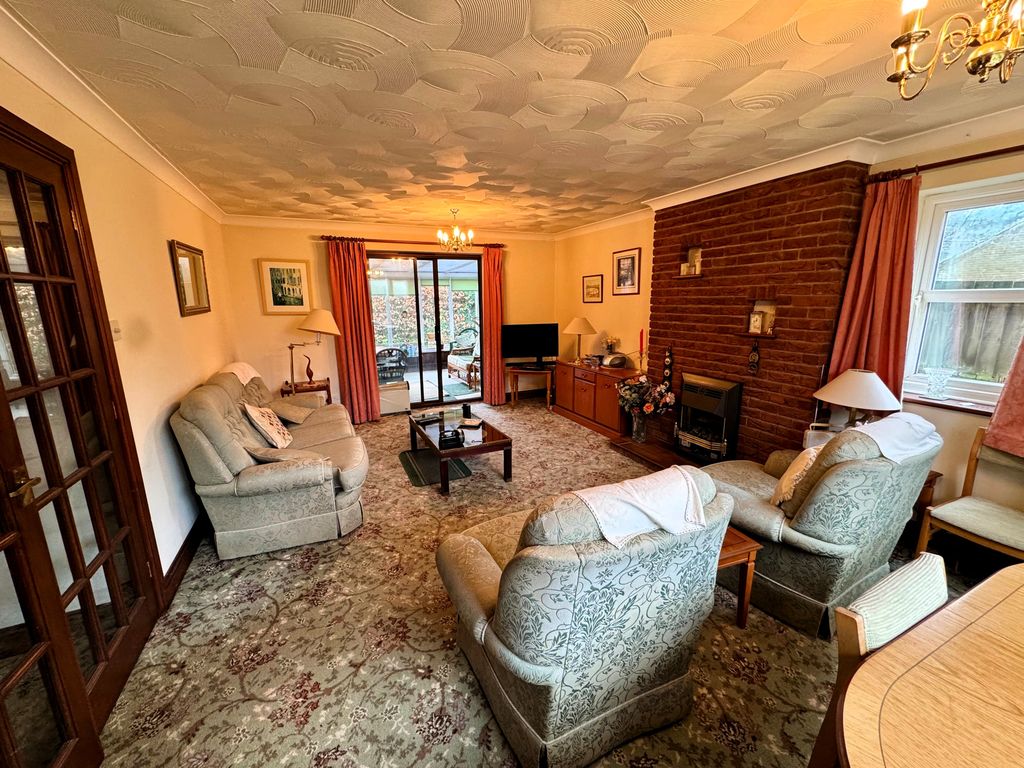 Property photo 2 of 13 1