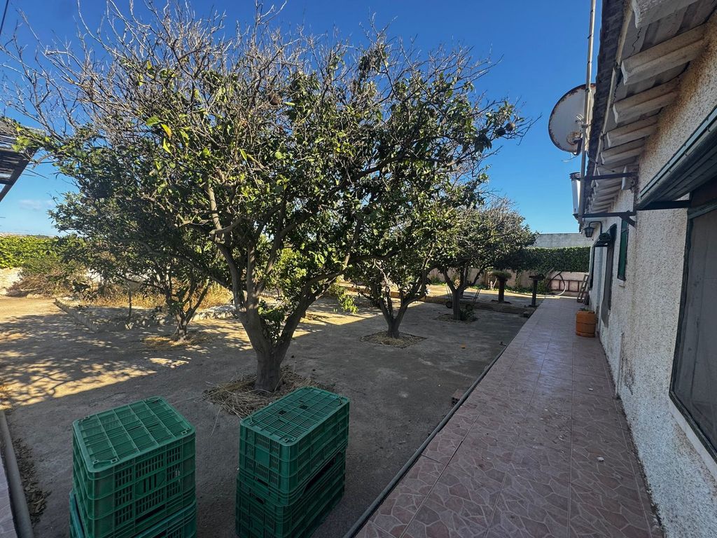 Property photo 3 of 33