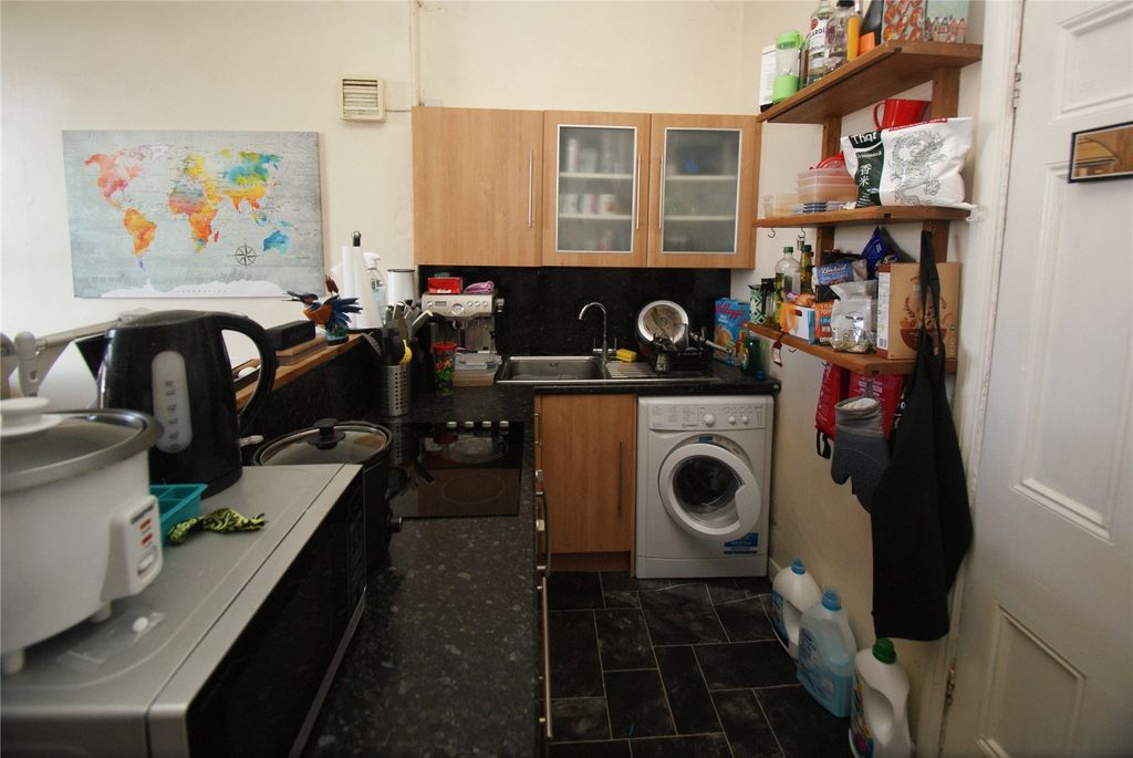 Property photo 2 of 6 Picture No. 09