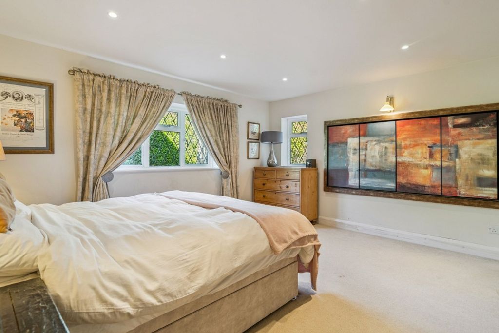 Property photo 3 of 22 Photo 5