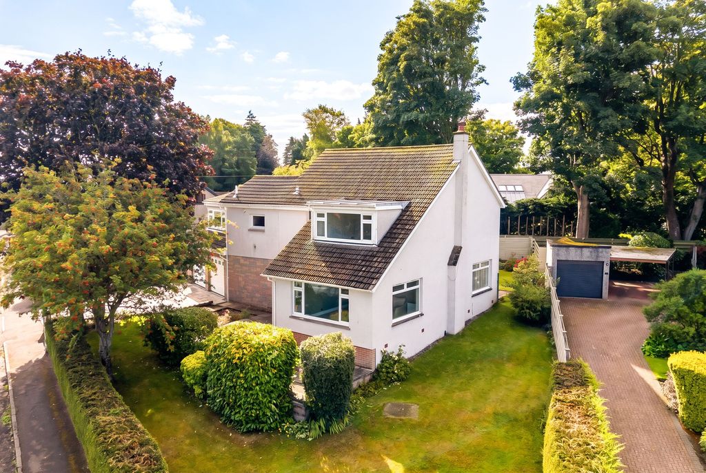 Property photo 1 of 28