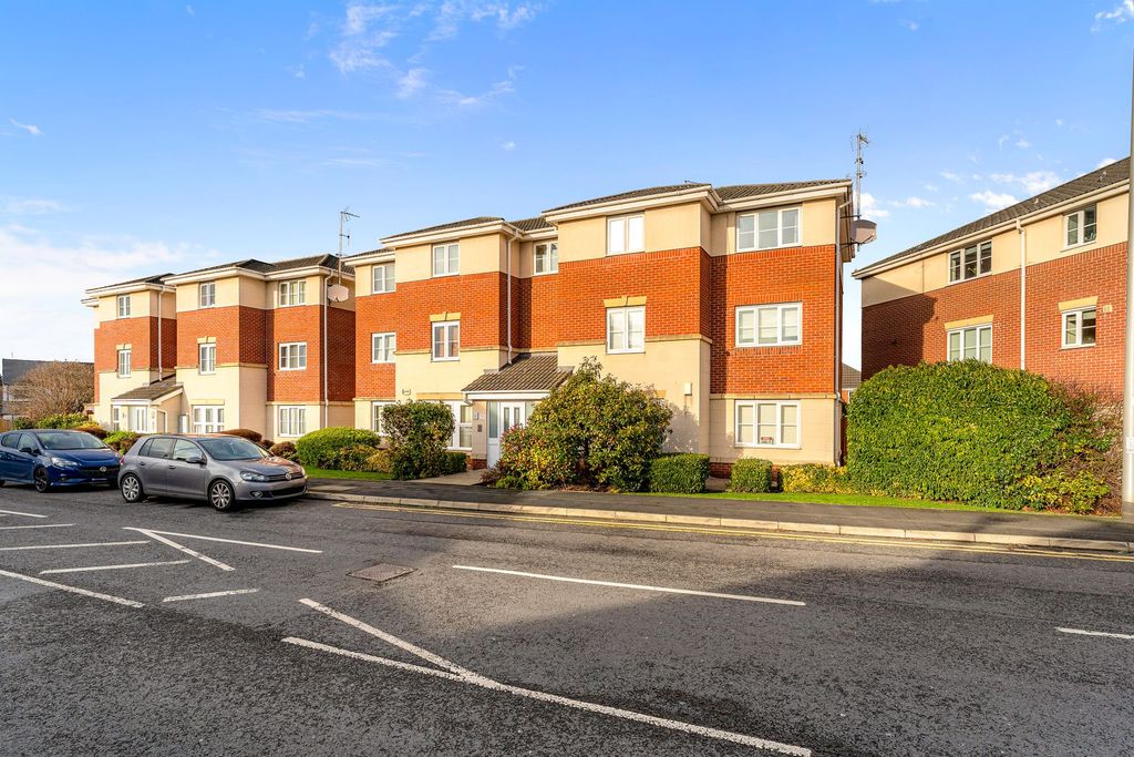 Property photo 1 of 16