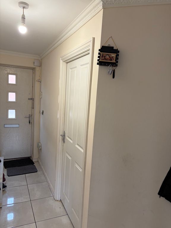 Property photo 2 of 14 Property