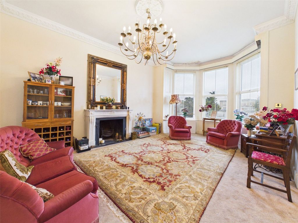 Property photo 2 of 21 Picture No. 02