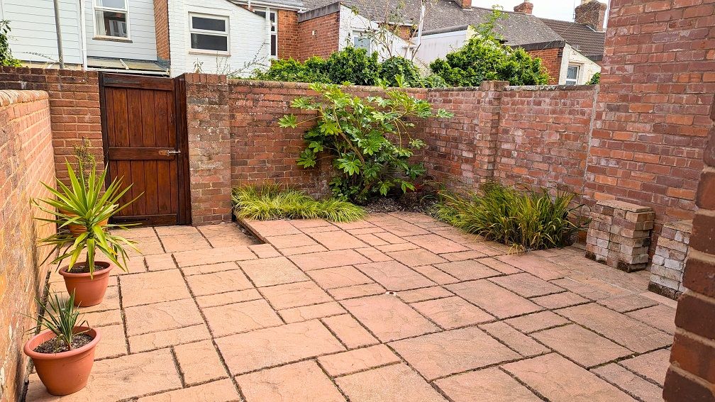 Property photo 2 of 22