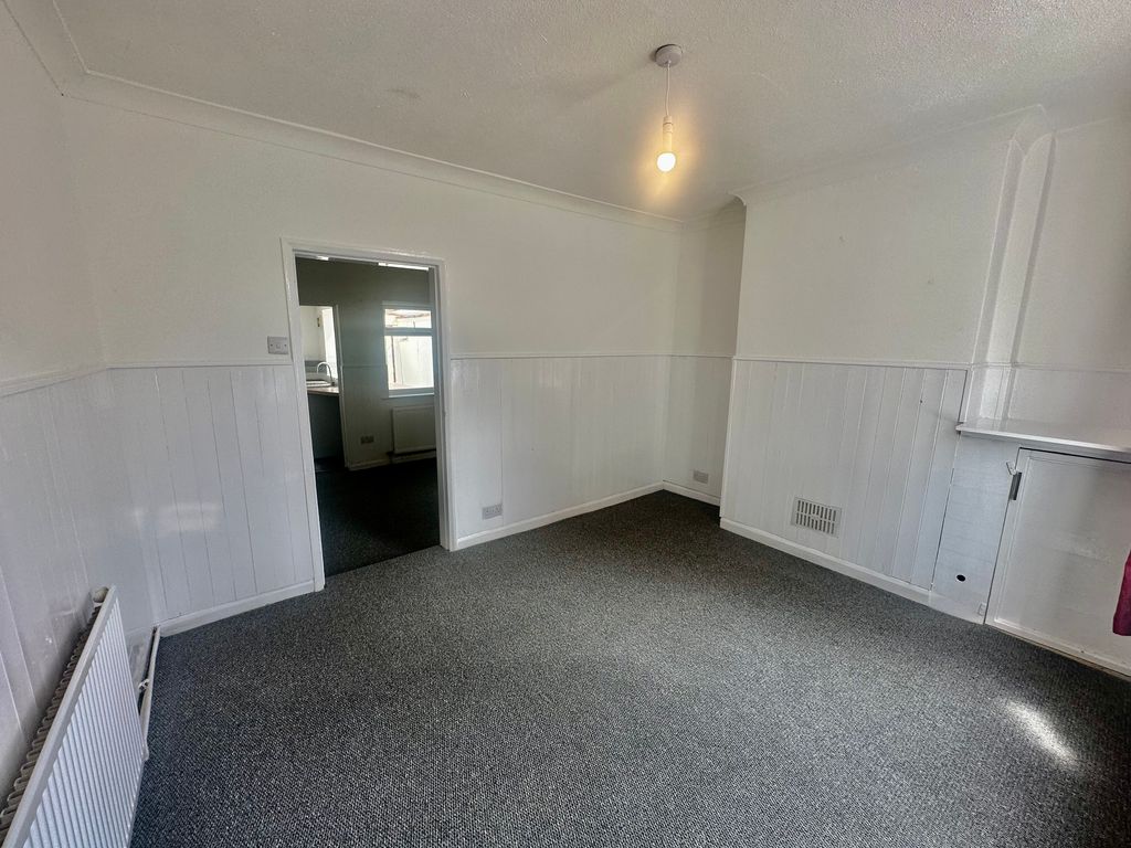 Property photo 2 of 8 Living Room