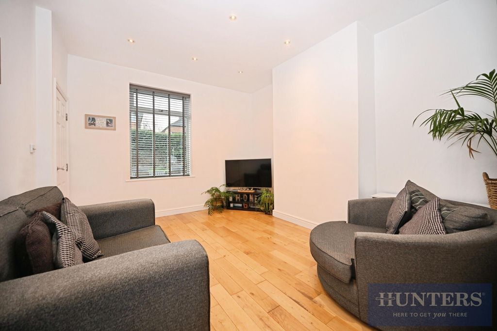 Property photo 2 of 15 Living Room