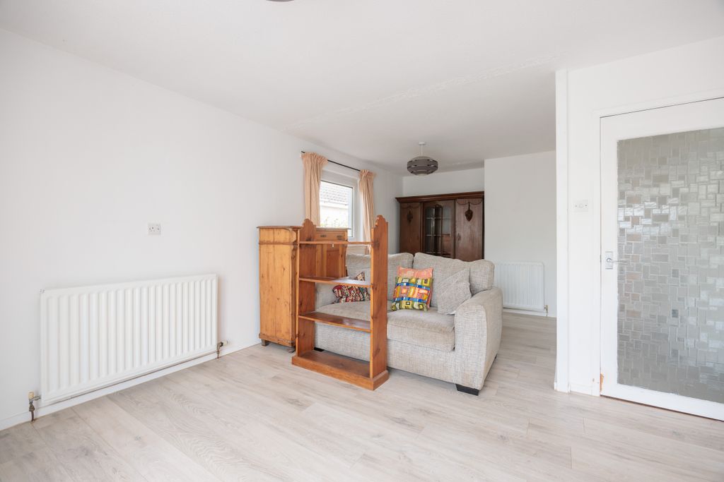 Property photo 3 of 36