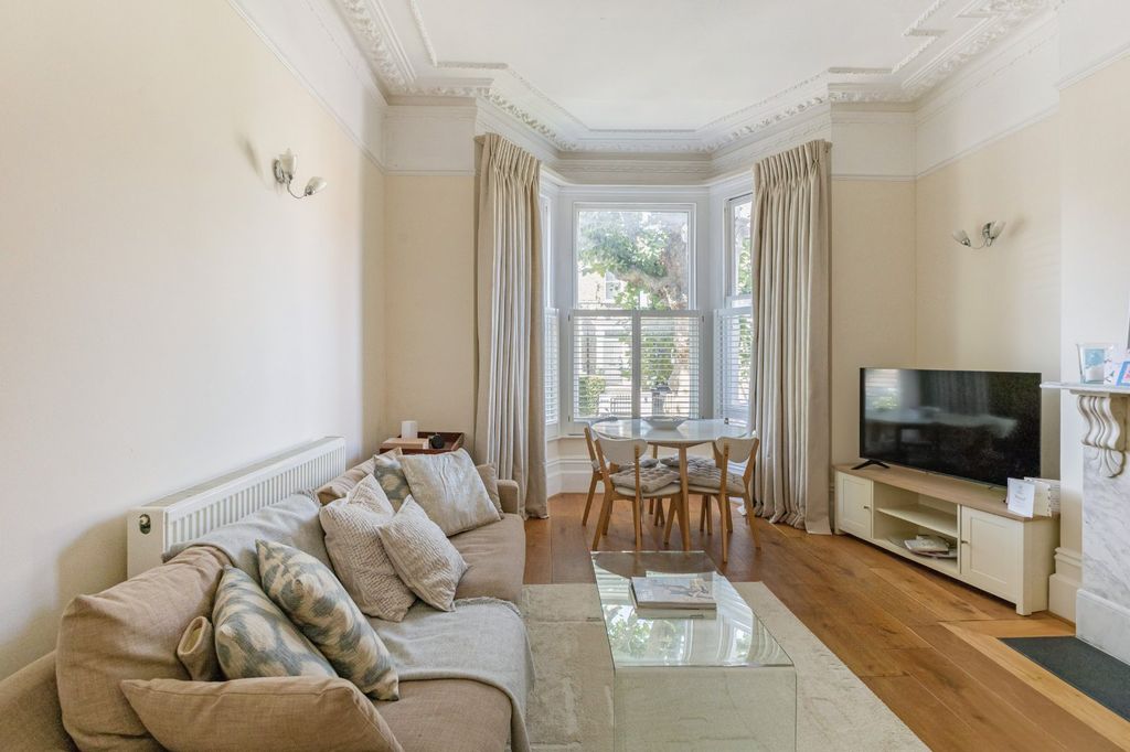 Property photo 3 of 11 Reception Room