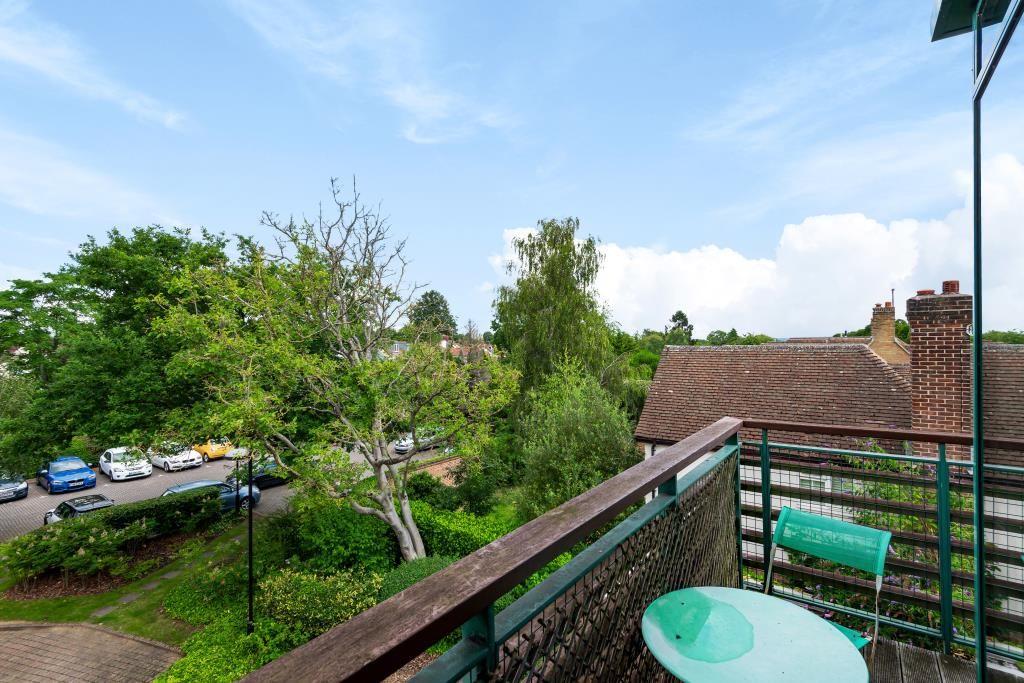 Property photo 2 of 13 Balcony