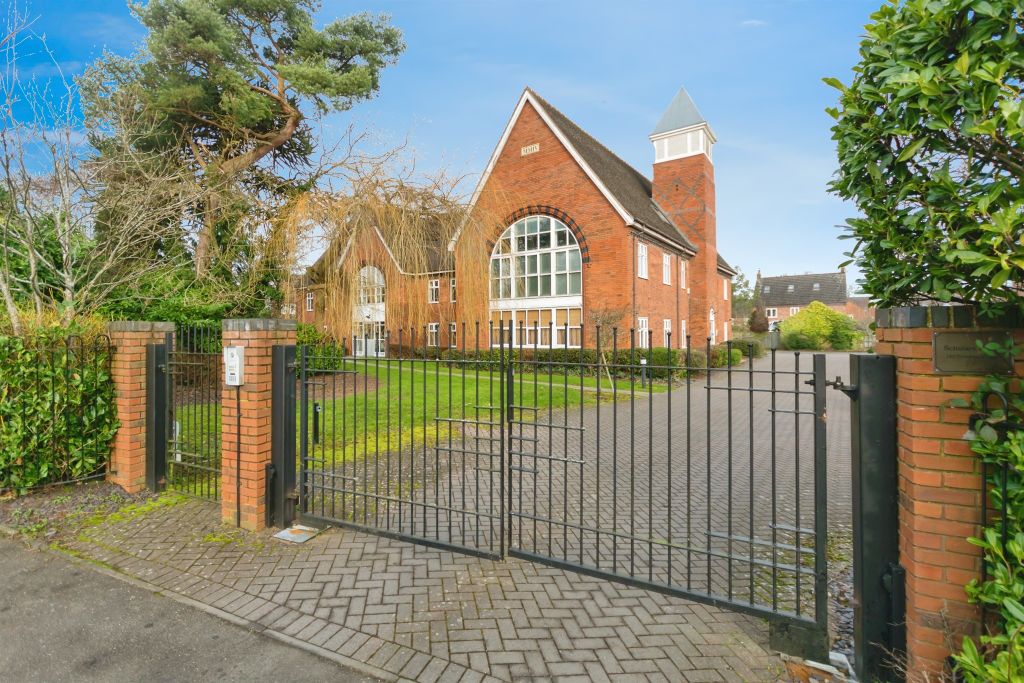 Property photo 1 of 17