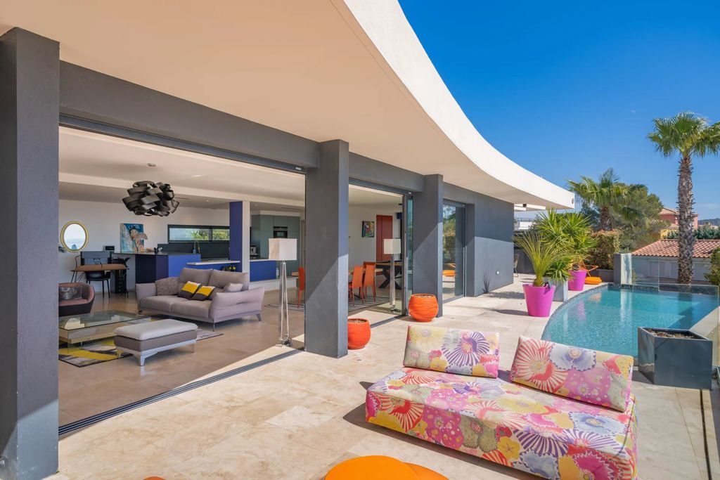 Property photo 3 of 10