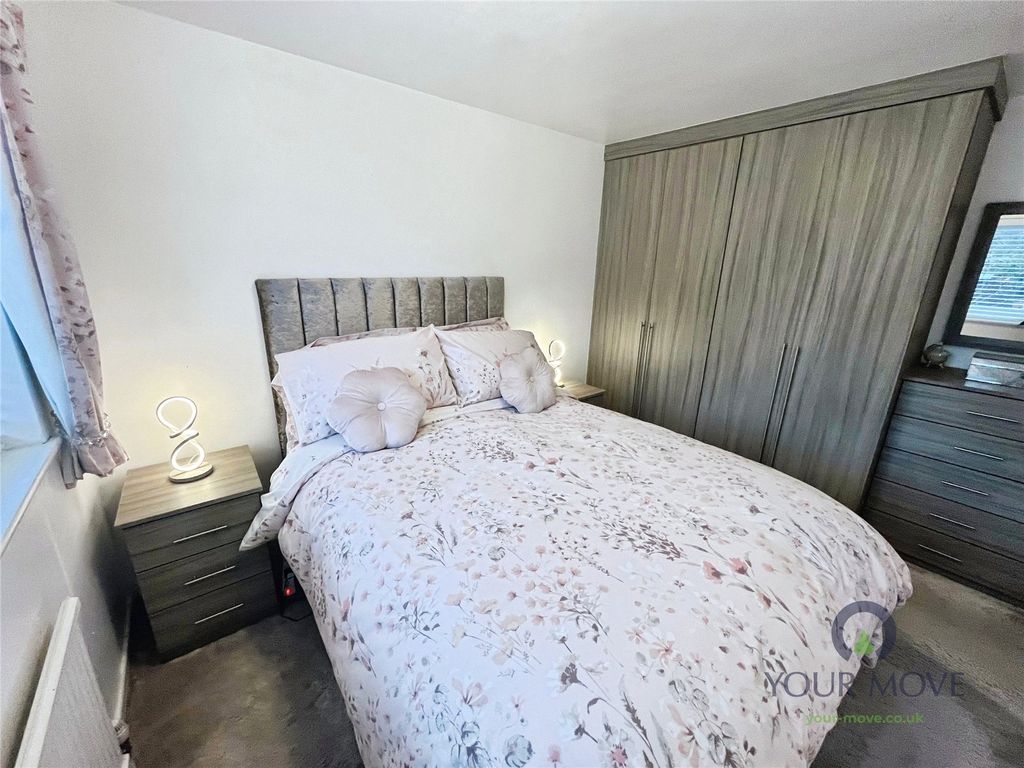 Property photo 3 of 16 Picture No. 02