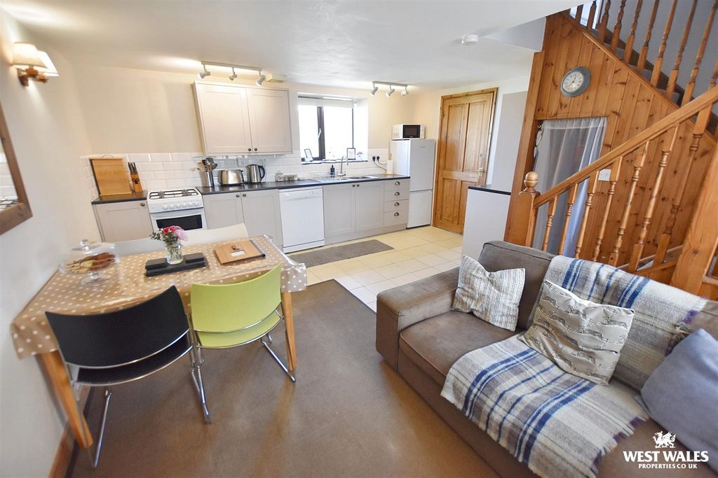 Property photo 2 of 49 K9.Jpg