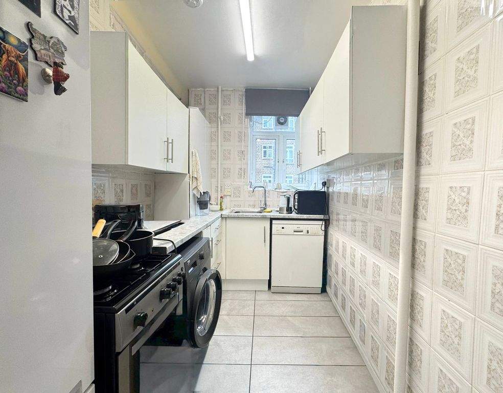 Property photo 3 of 9 Photo 1