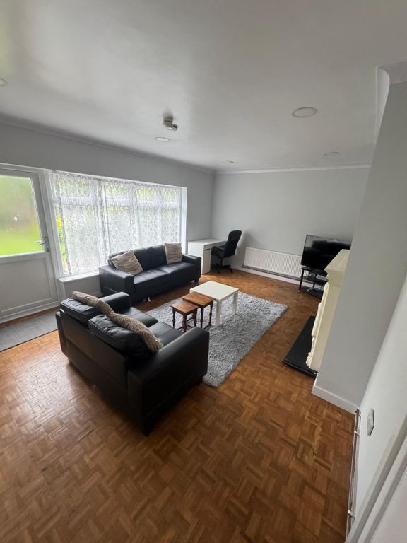 Property photo 2 of 24