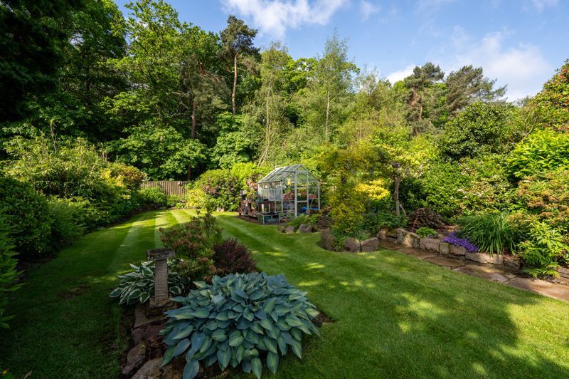 Property photo 2 of 39 Part Of Garden