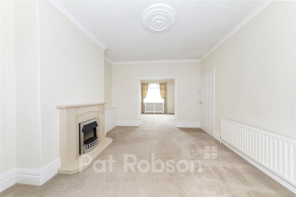 Property photo 3 of 12 Picture No. 08
