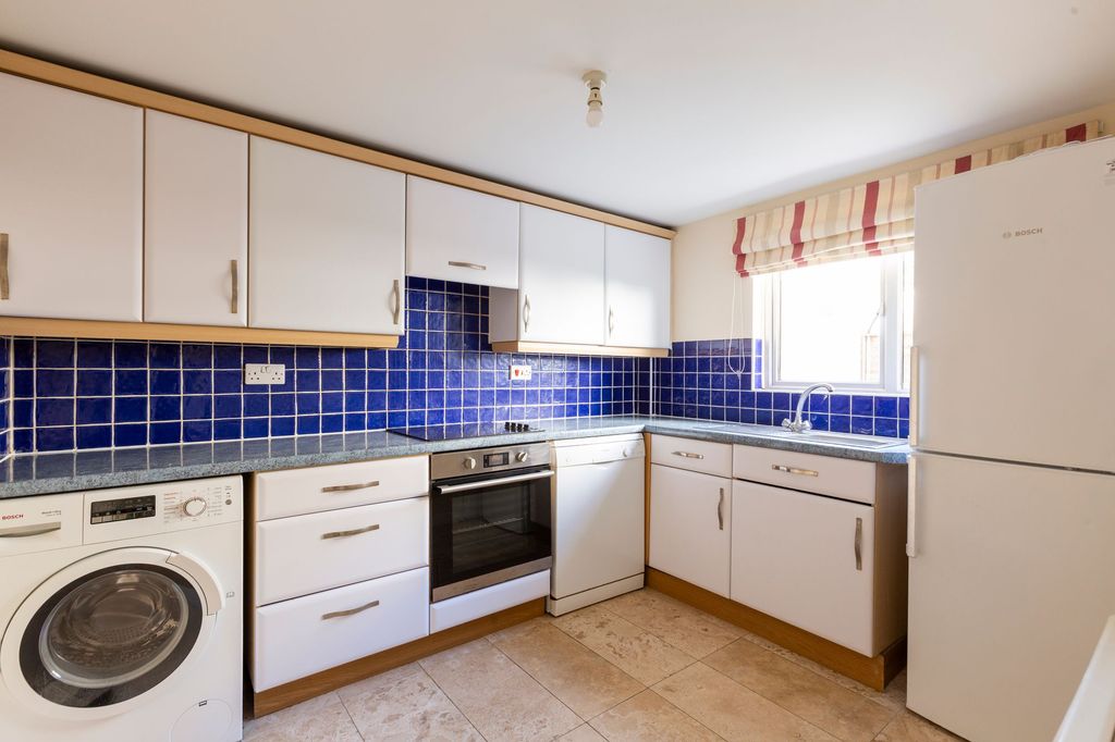 Property photo 3 of 16