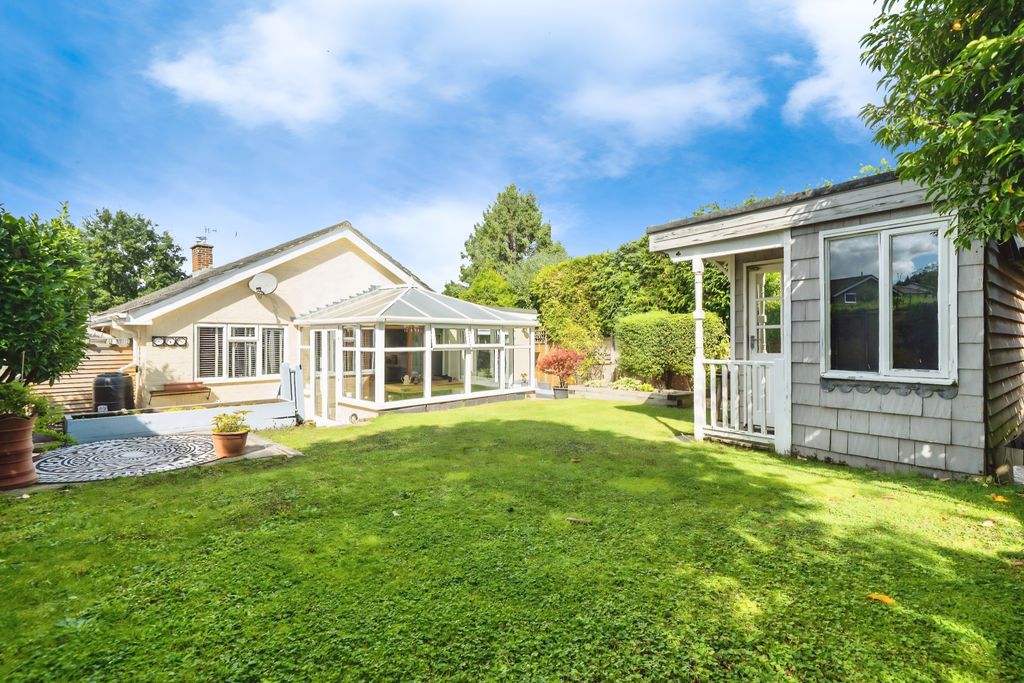Property photo 3 of 41