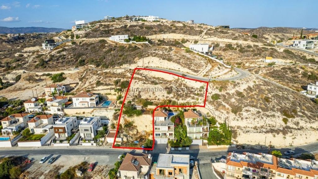 Property photo 2 of 4