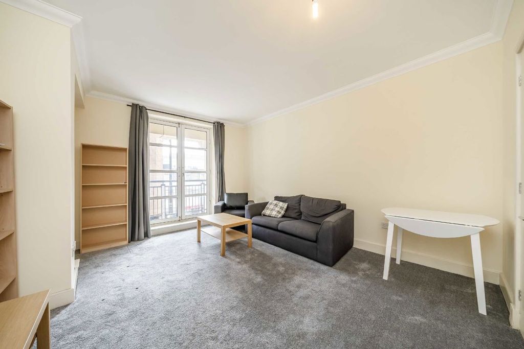 Property photo 2 of 5