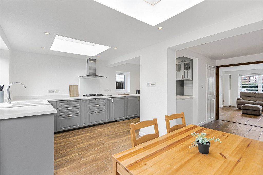 Property photo 1 of 10 Picture No. 30