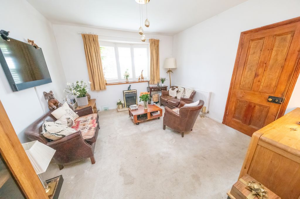 Property photo 2 of 17 Photo 10