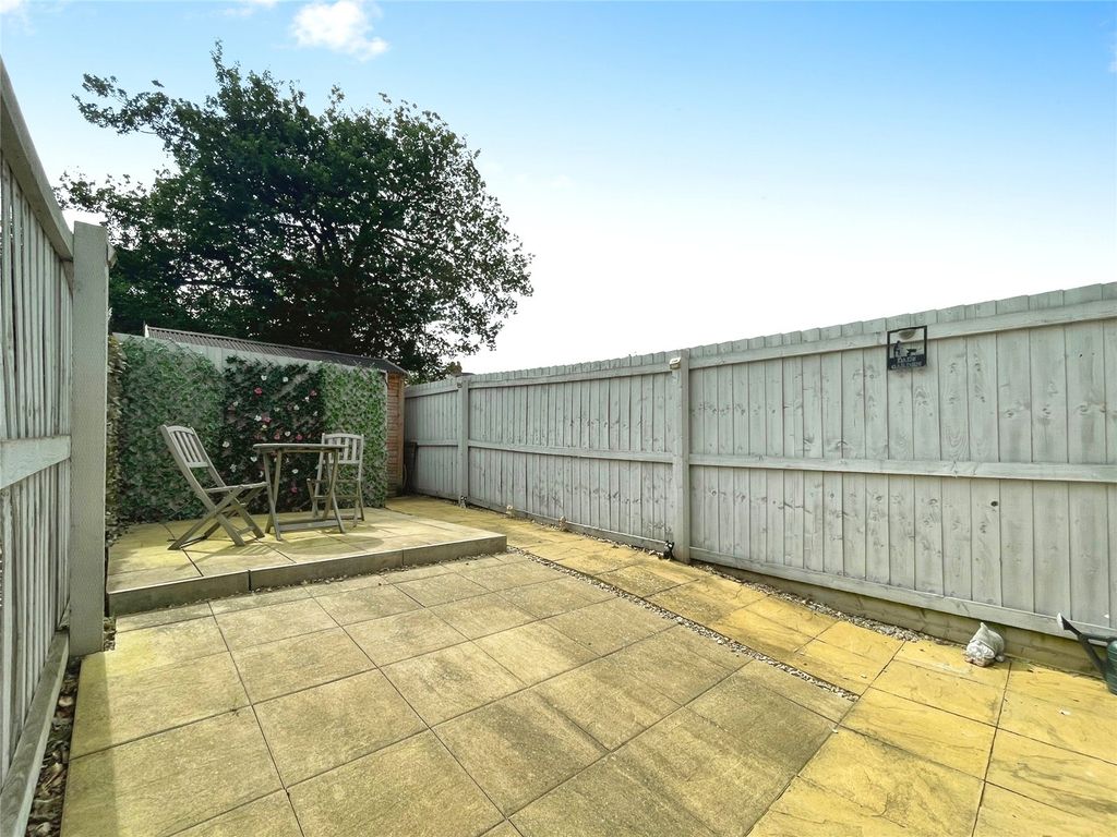 Property photo 3 of 23 Garden