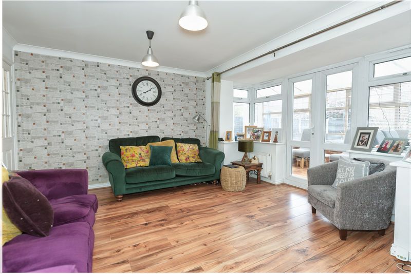 Property photo 3 of 17 Photo 4