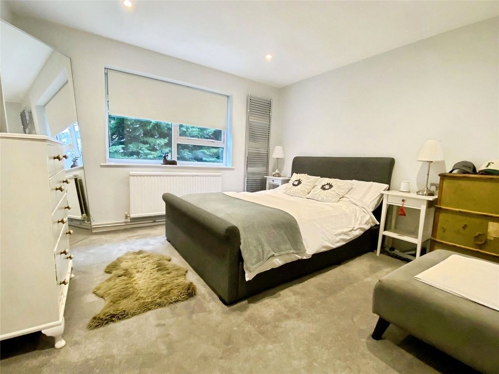 Property photo 3 of 7 Picture No. 04