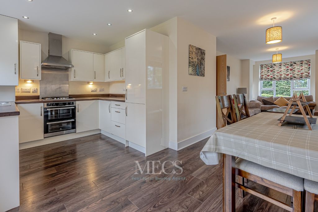 Property photo 2 of 15 4466941