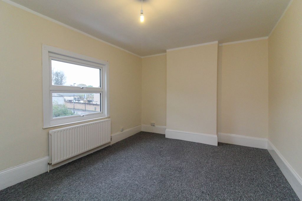 Property photo 2 of 8 Img_9211