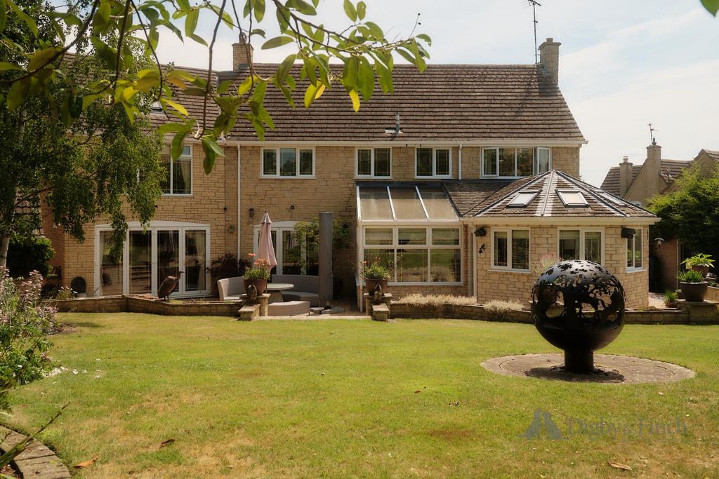 Property photo 3 of 31 3.Png