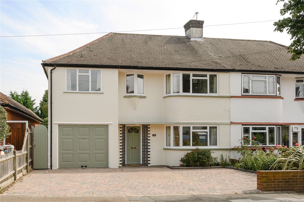 Property photo 1 of 15 External