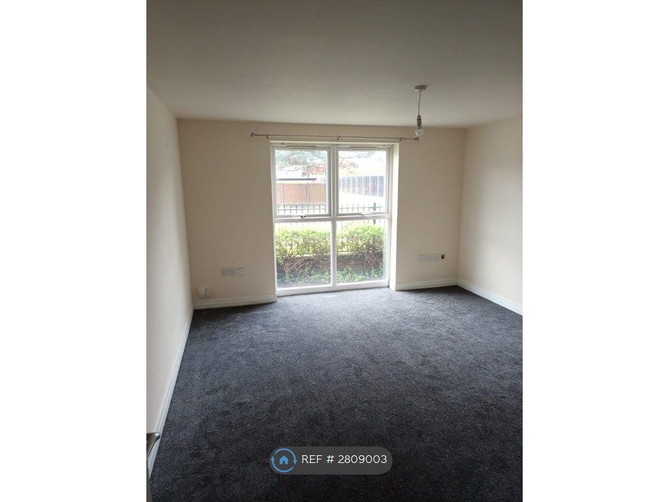 Property photo 1 of 7 Lounge