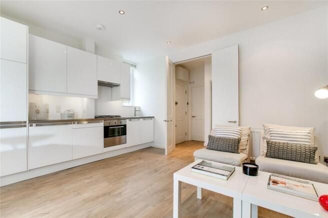 Property photo 2 of 6 44645_Fwl130074_L_Img_02_0000_Max_656x437.Jpeg