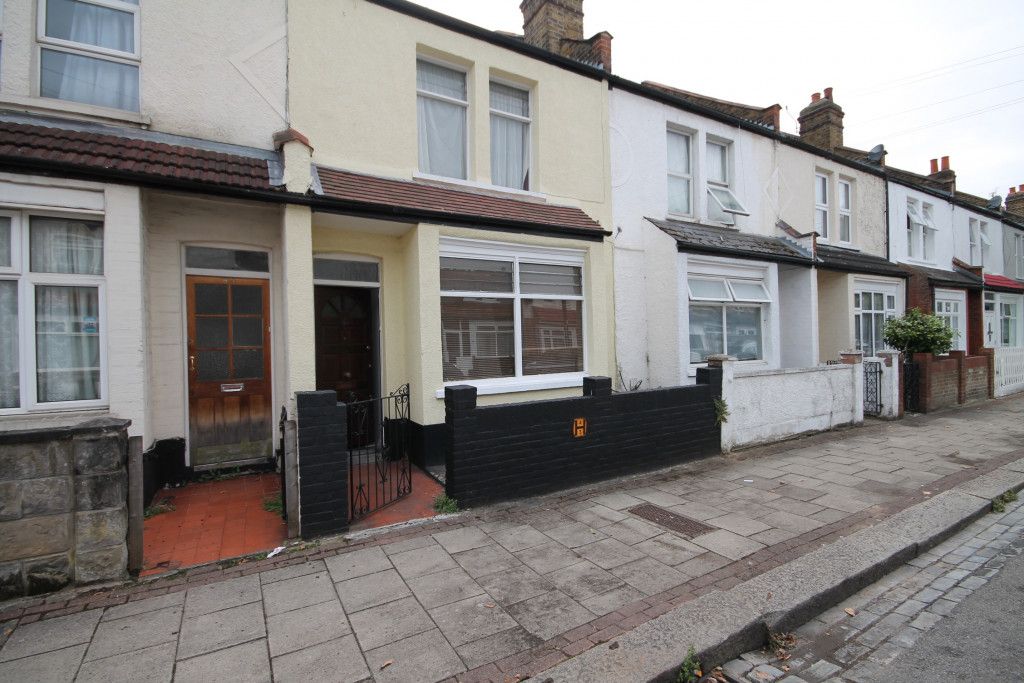 Property photo 1 of 12