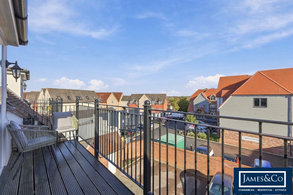 Property photo 3 of 13 4Gabk