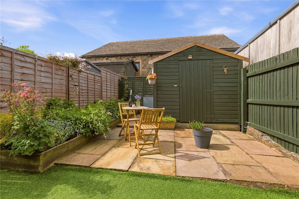 Property photo 2 of 20 Rear Garden