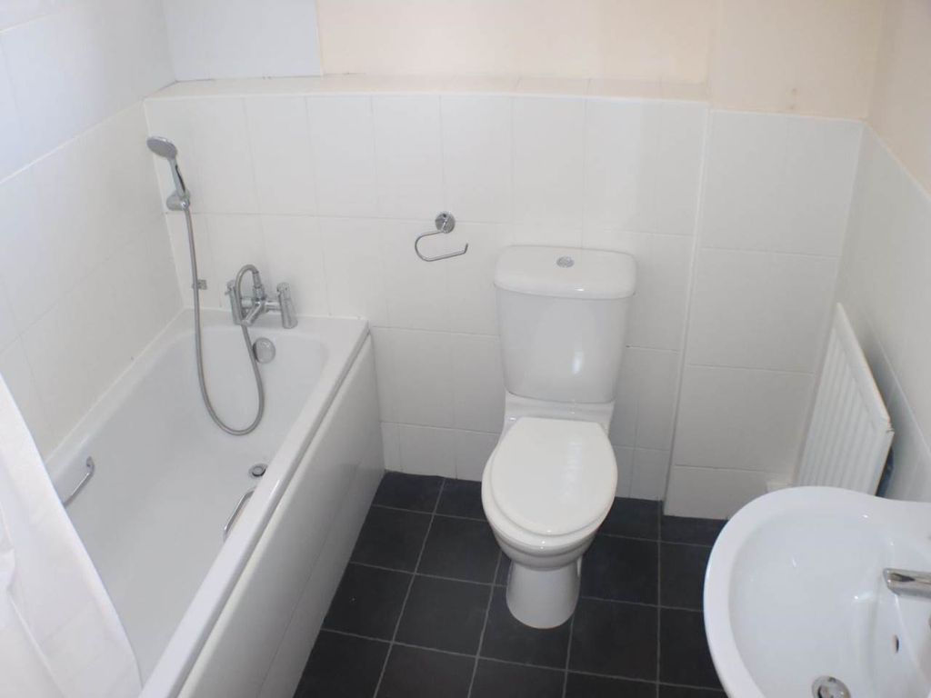 Property photo 2 of 10 0Eec6B55-118F-4997-955F-03c02Dac1Ebd