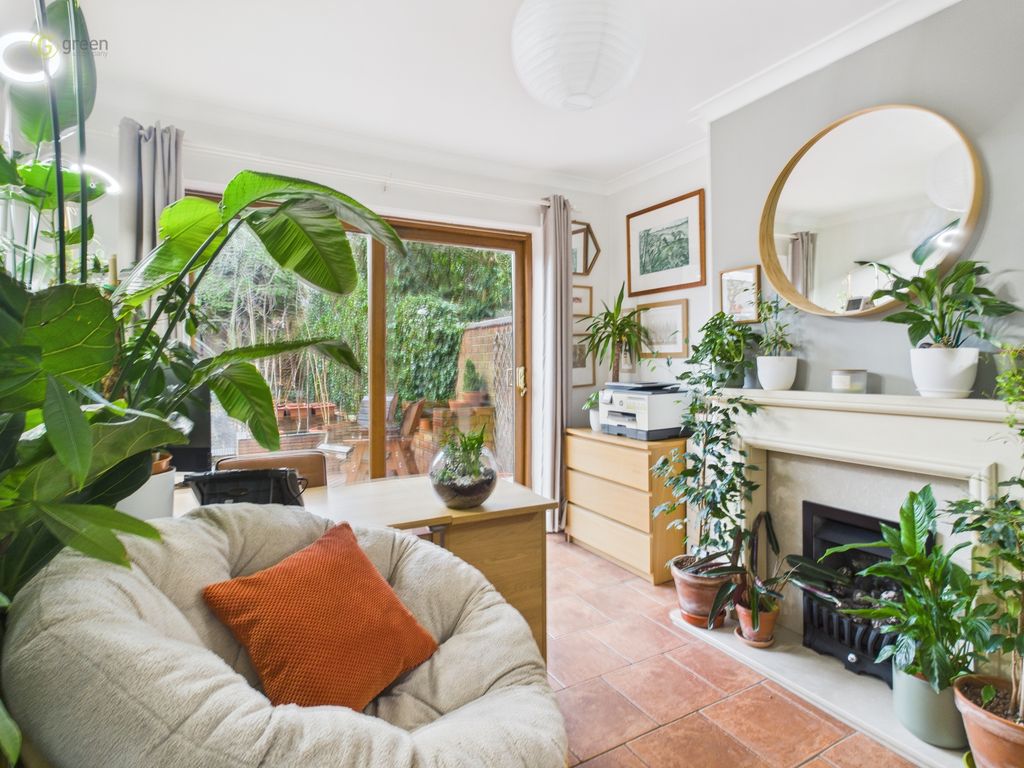 Property photo 3 of 39 Cam01332G0Pr0643Still007