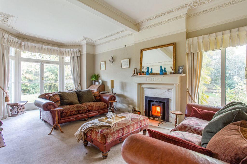 Property photo 3 of 22