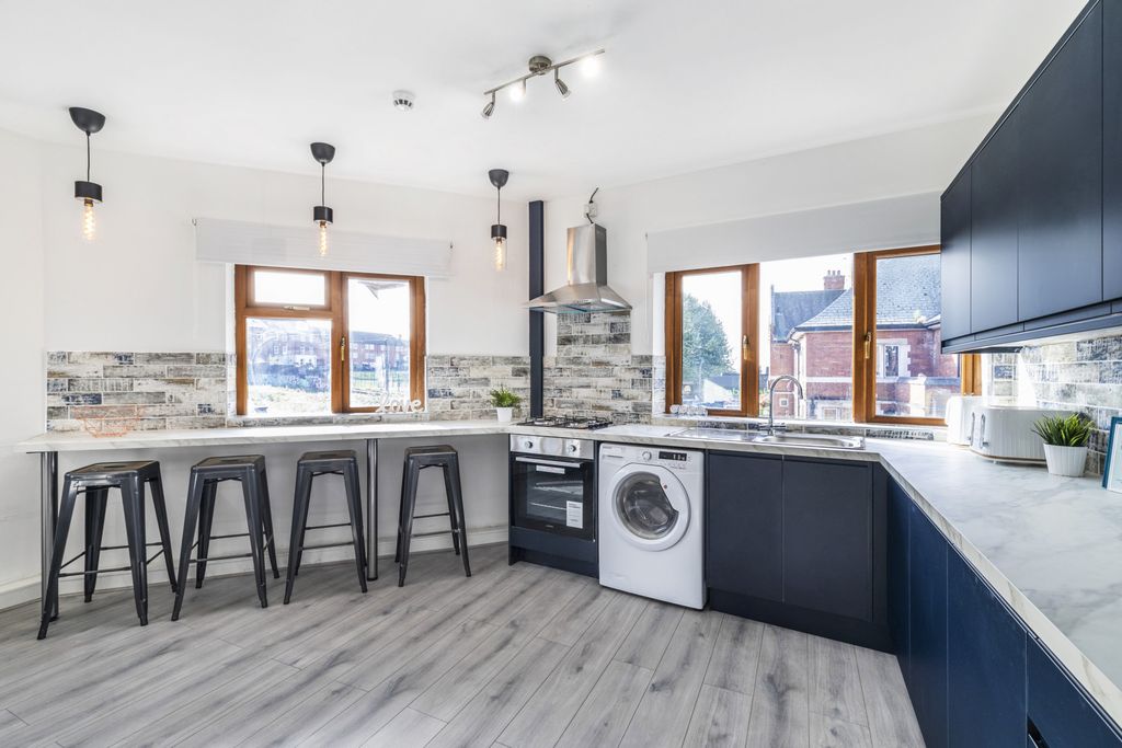 Property photo 3 of 25 Property Photo