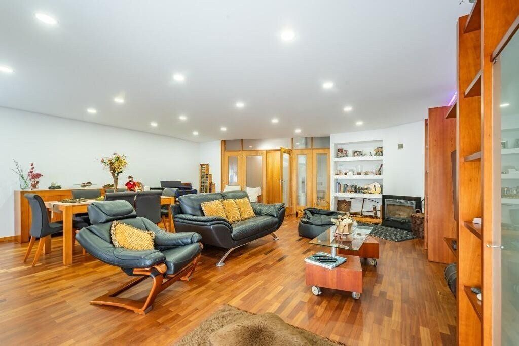 Property photo 1 of 40 4-Bedroom Duplex + Study, 268 m², With 51.50 m² Garage | Quinta Do Mosteiro – Moreira Da Maia