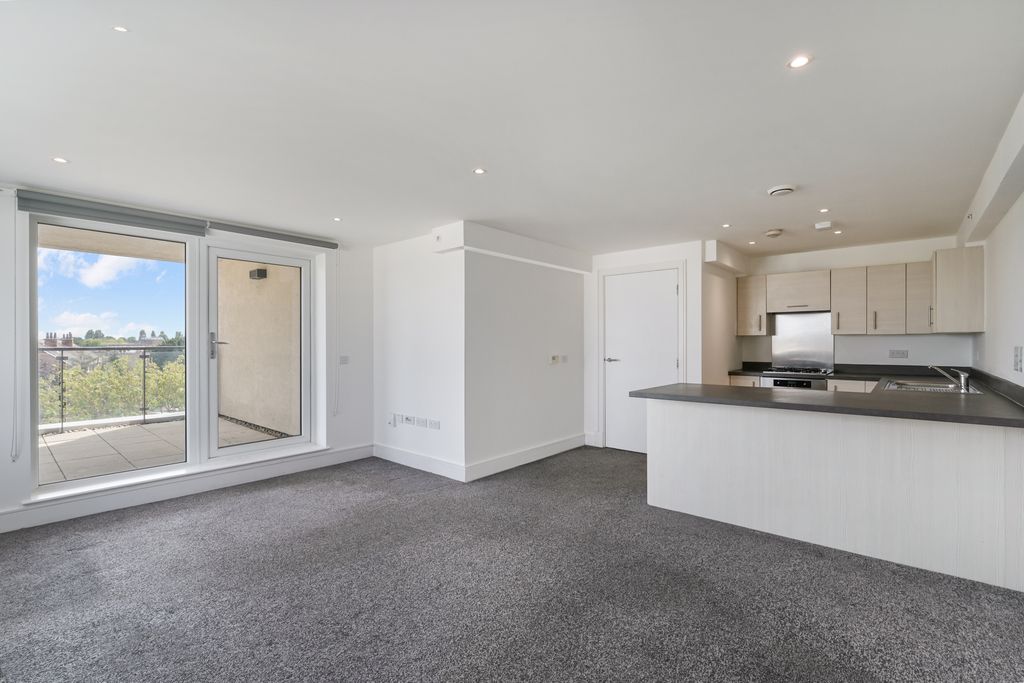 Property photo 2 of 12