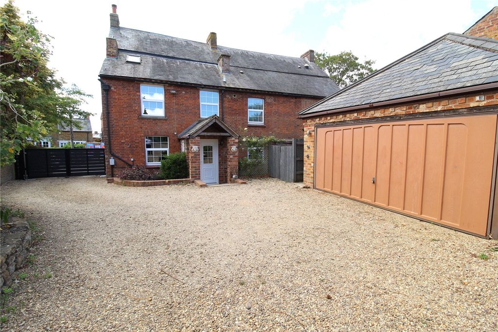 Property photo 3 of 59 Picture No. 60