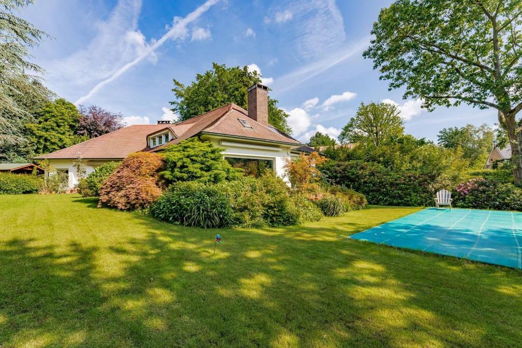 Property photo 1 of 21